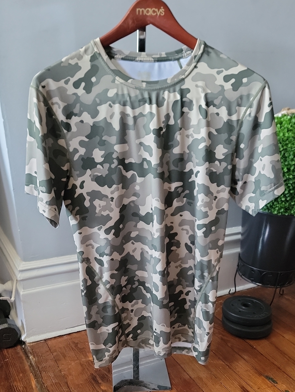 Men's Short Sleeve Camouflage Tee / Green Camo
